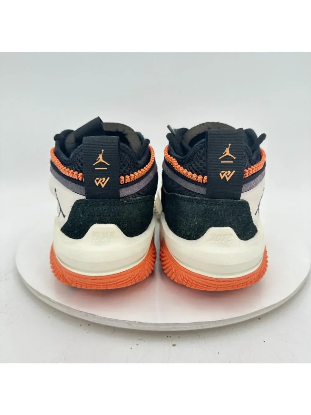 Nike Air Jordan Why Not Zer0.5 Men Size 8.5 DO7189-002 Phantom Black Orange Shoe